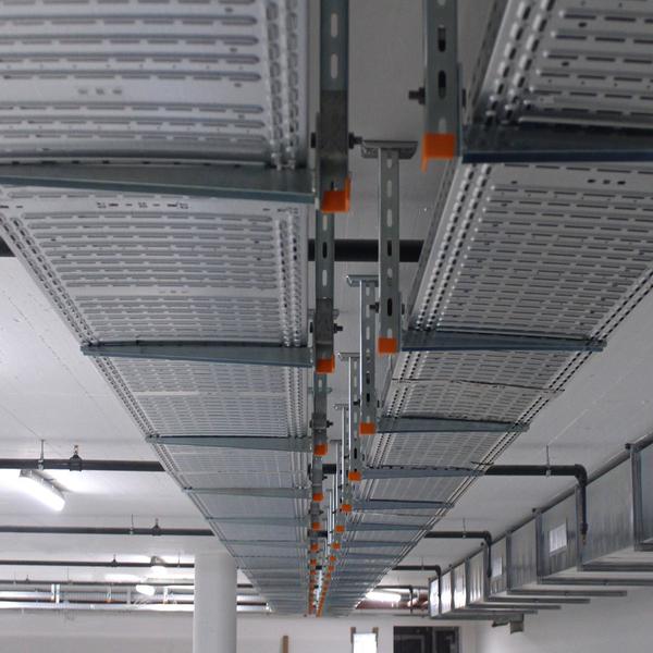 Chemin de câble galvanisé 95/60